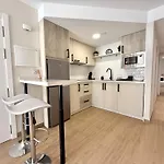 Luna Holidays Center And Apartmán Fuengirola