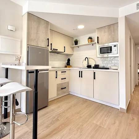 Luna Holidays Center And * Fuengirola