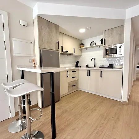 Luna Holidays Center And Appartement Fuengirola