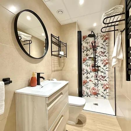 Luna Holidays Center And *